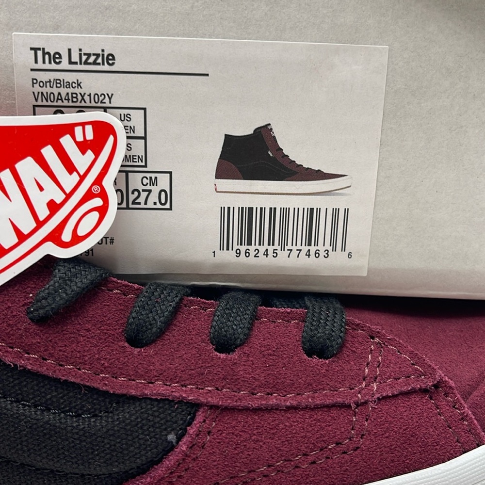 Vans WMNS The Lizzie Port/Black
VN0A4BX102Y
Sneakers - Picture 16 of 16